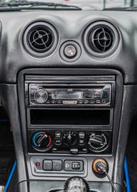 Fahrzeugabbildung Mazda MX-5 1.6 i Roadster |KLIMA|RADIO/CD|SPORTSITZE
