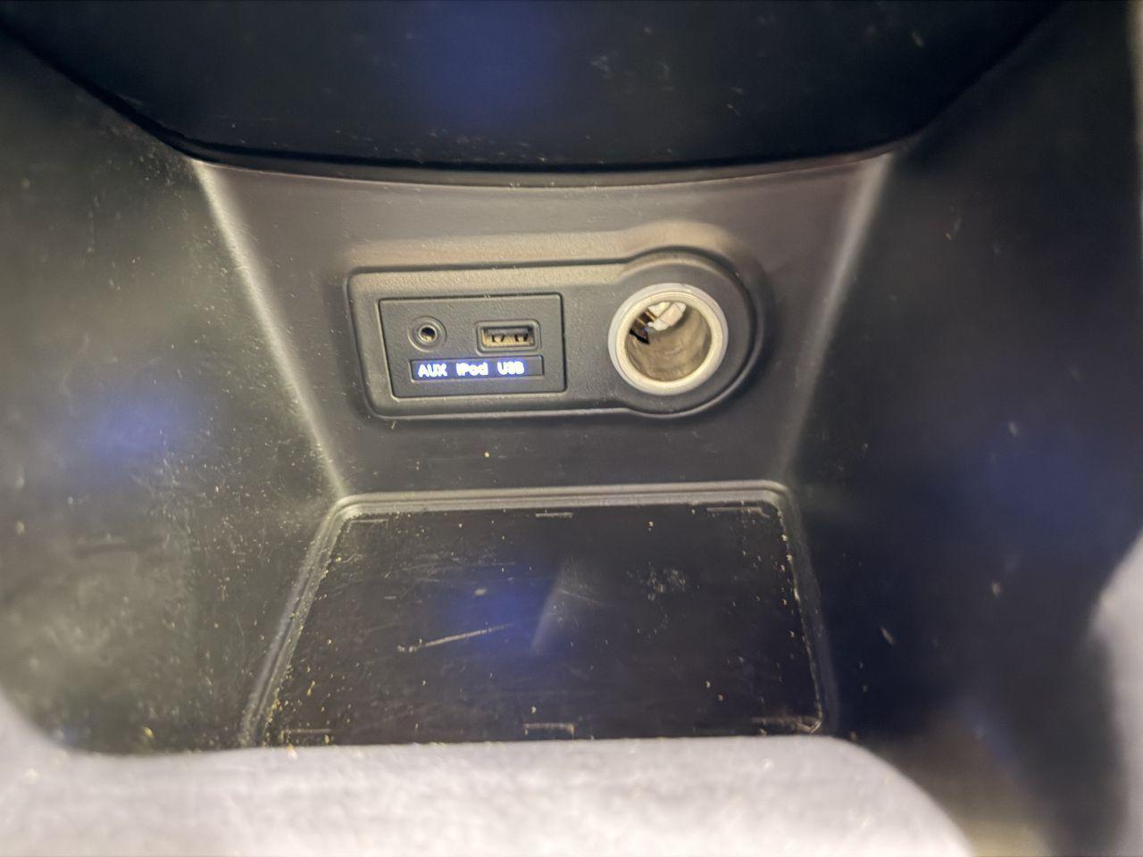 Hyundai ix20 2011 — photo 12