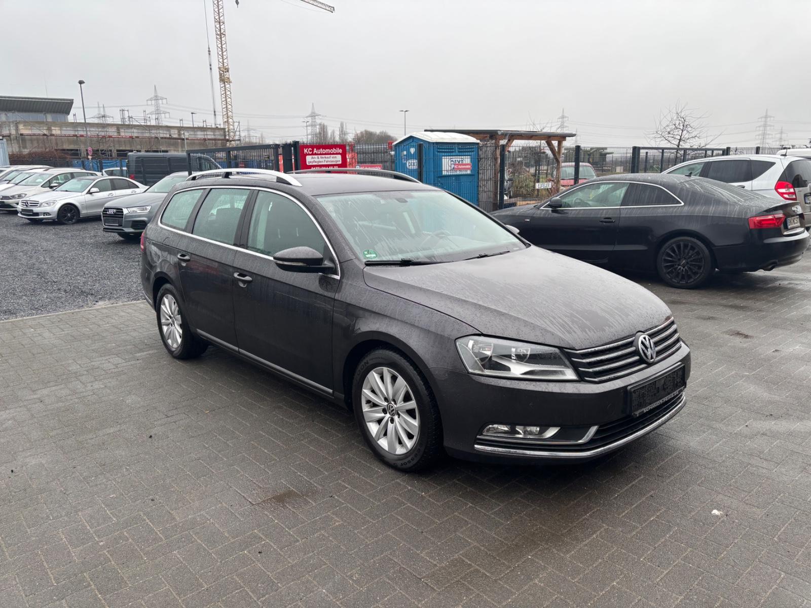 Volkswagen Passat Variant Comfortline*2HAND*211PS*TÜV NEU*