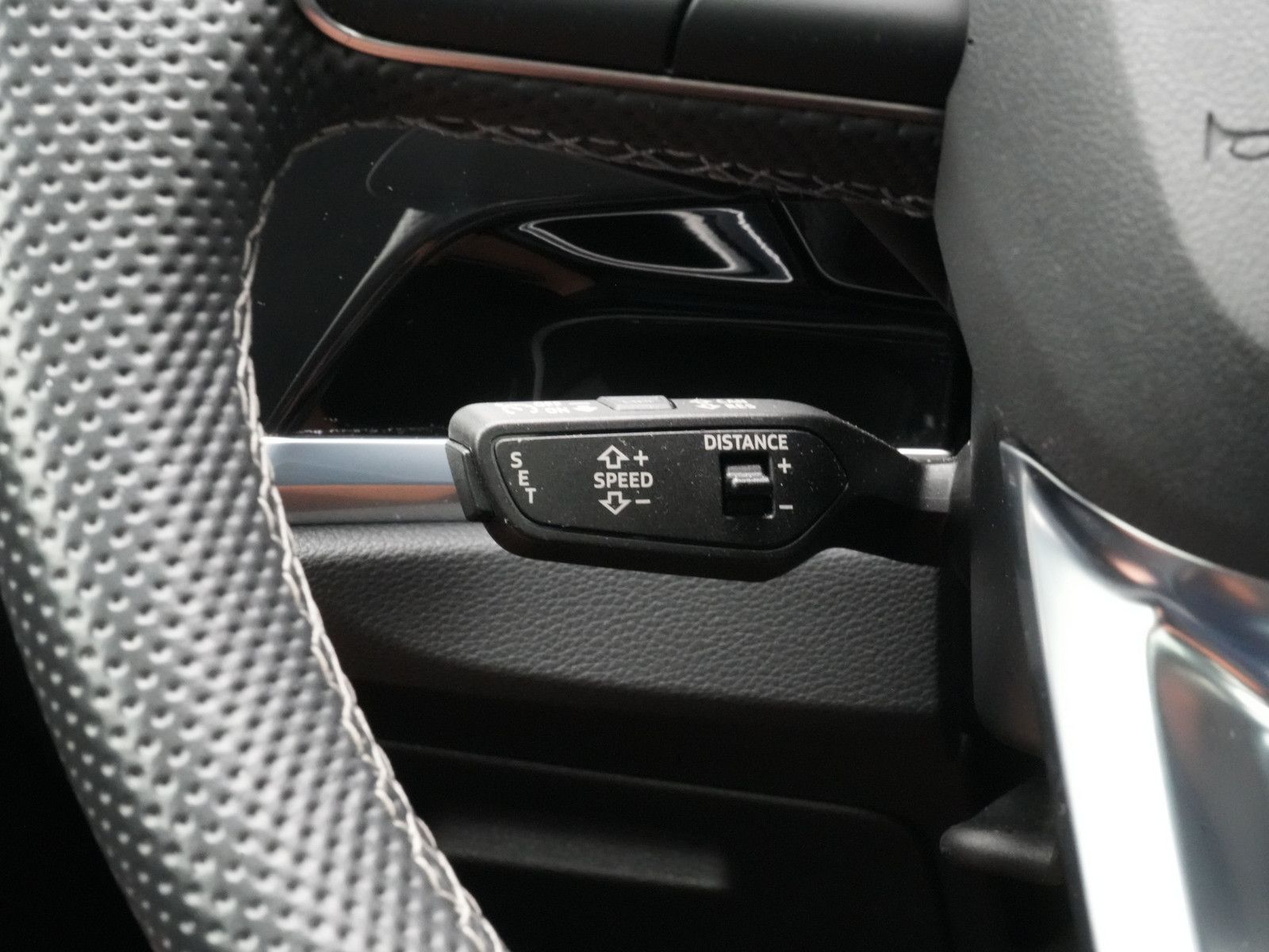 Audi Q3 Sportback 45 e S line ACC AHK NAVI SONOS 360° foto 7