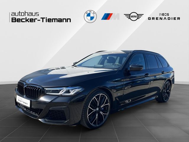 BMW 540d xDrive Touring M-Sport Pano Driving Assista