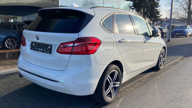 Fahrzeugabbildung BMW 218 2 Active Tourer 218 i Sport Line , NAVI, PDC