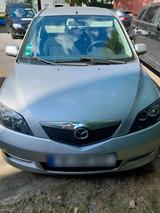 Mazda 2 Kleinwagen - Mazda 121 Benziner Gebrauchtwagen