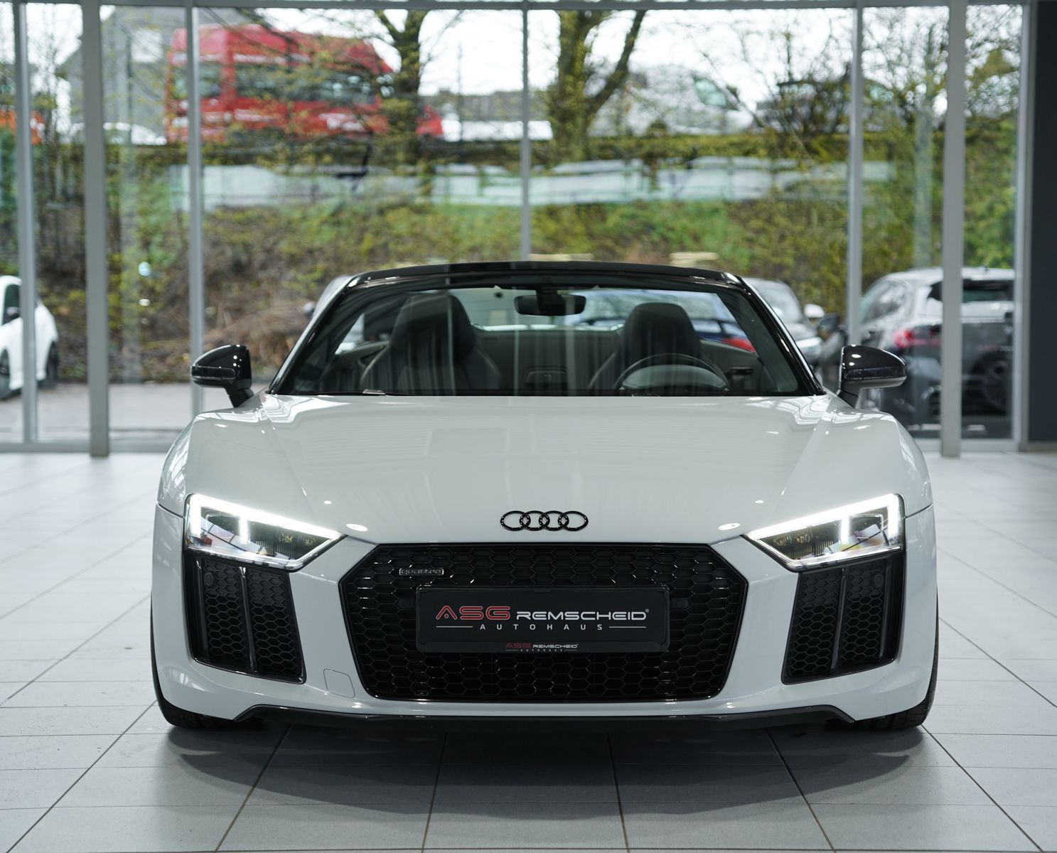 Audi R8