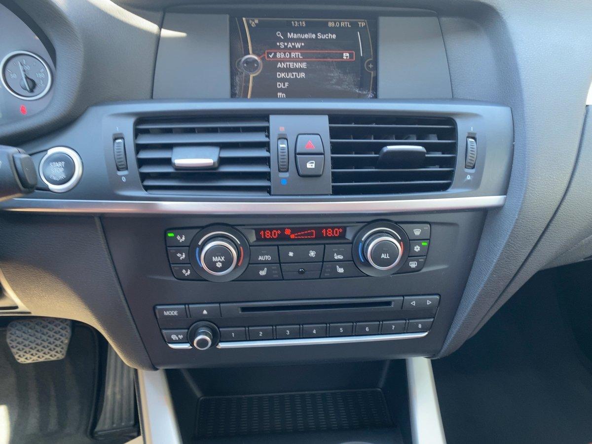 BMW X3 xDrive 20d AHK*CAM*LED*NAVI*SHZ*2xKlima*AHK