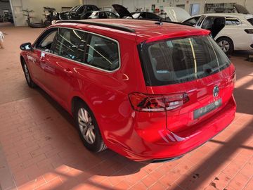 Volkswagen Passat Variant - 2