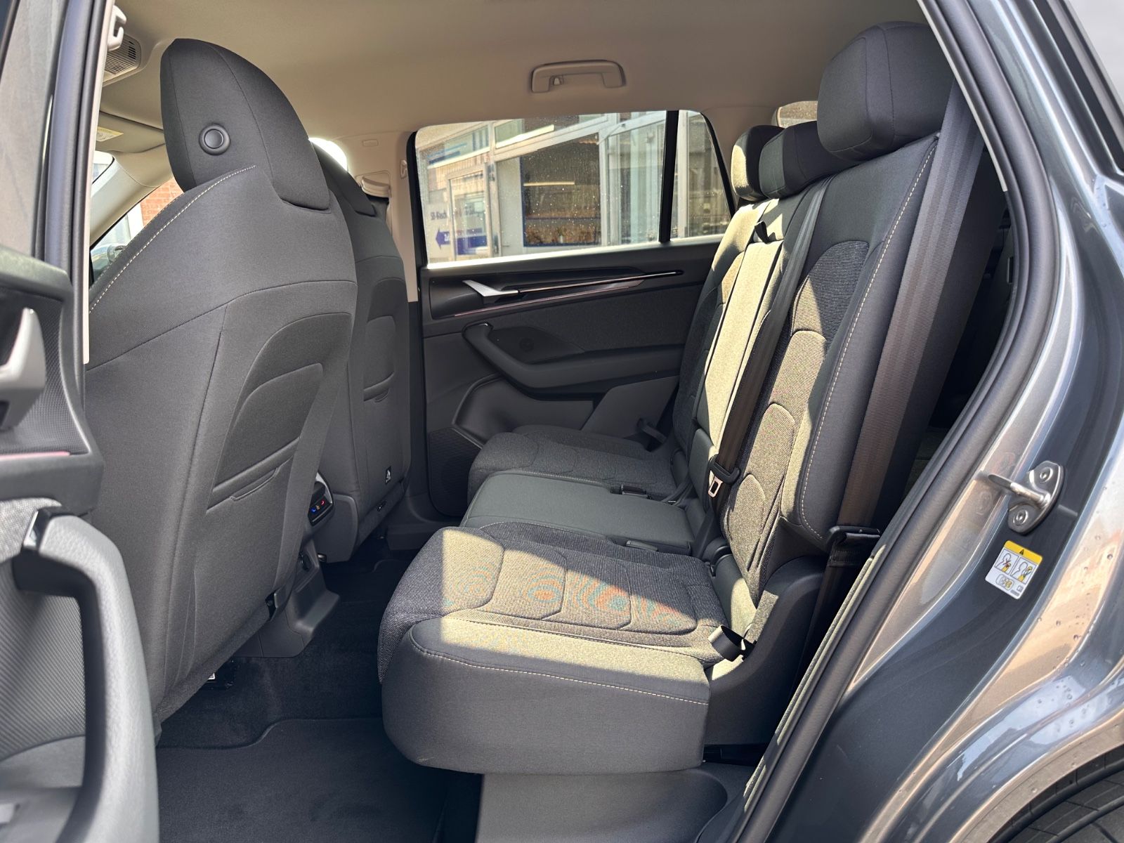 Fahrzeugabbildung SKODA Kodiaq 1.5 eTSI Selection DSG ACC/LED/PDC/SHZ