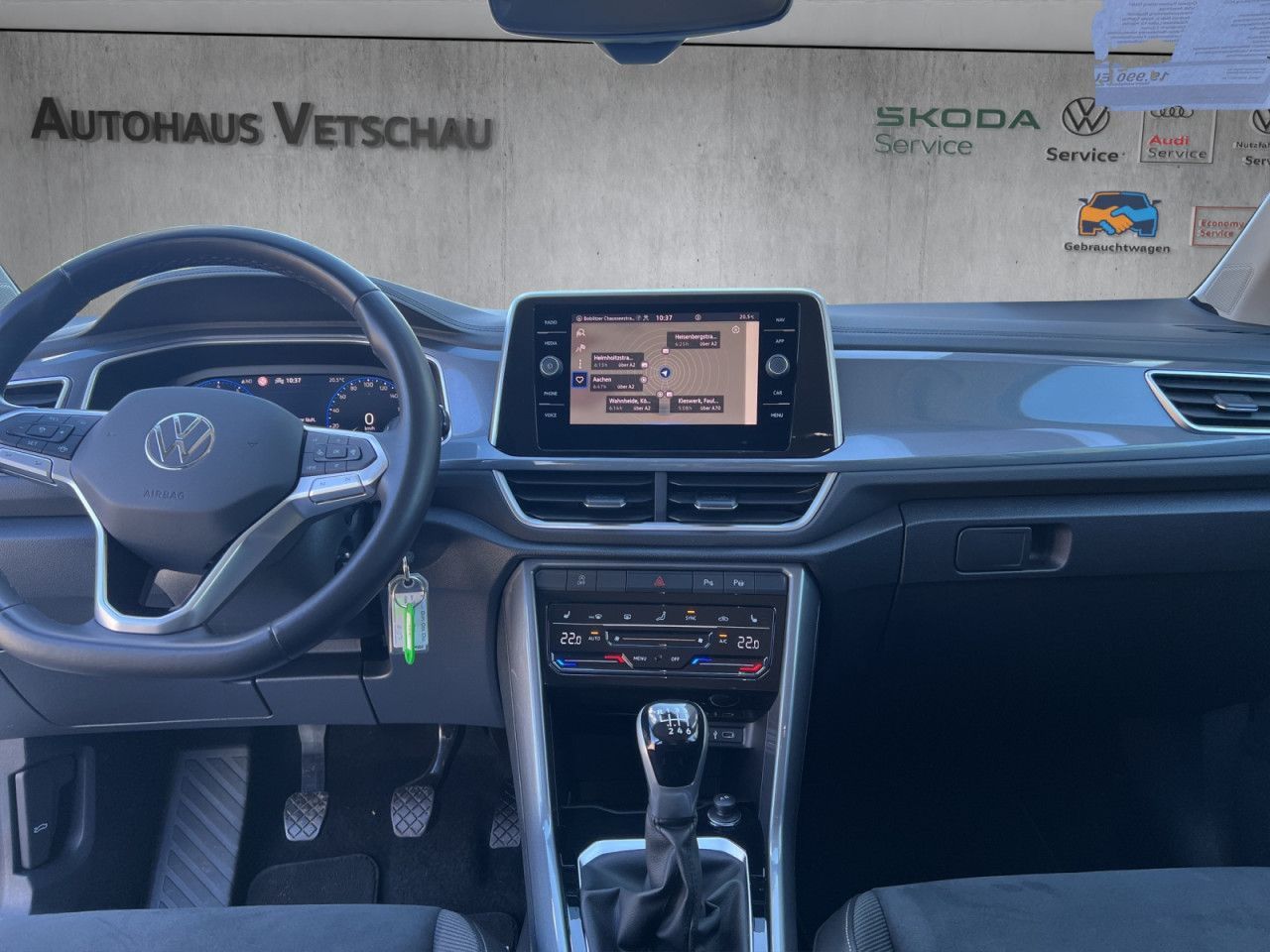 Volkswagen T-Roc 1.0 TSI Style Bluetooth Navi LED Klima foto 13