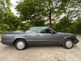 Mercedes-Benz E 200 Cabrio  Klassiker im Sammlerzustand  - Mercedes-Benz E 200 aus 1995