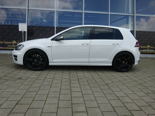 Volkswagen Golf VII R BMT 2,0 TSI 4Motion DSG 221kw/300PS