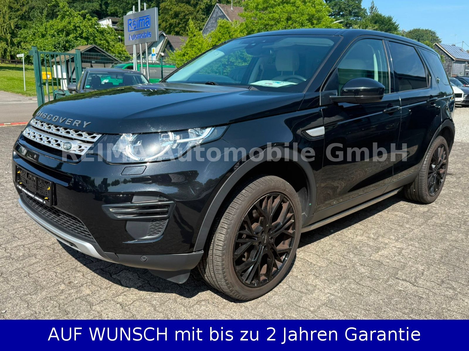 Fahrzeugabbildung Land Rover Discovery Sport 2,0i 4 SE AWD, Navi, Leder, AHK