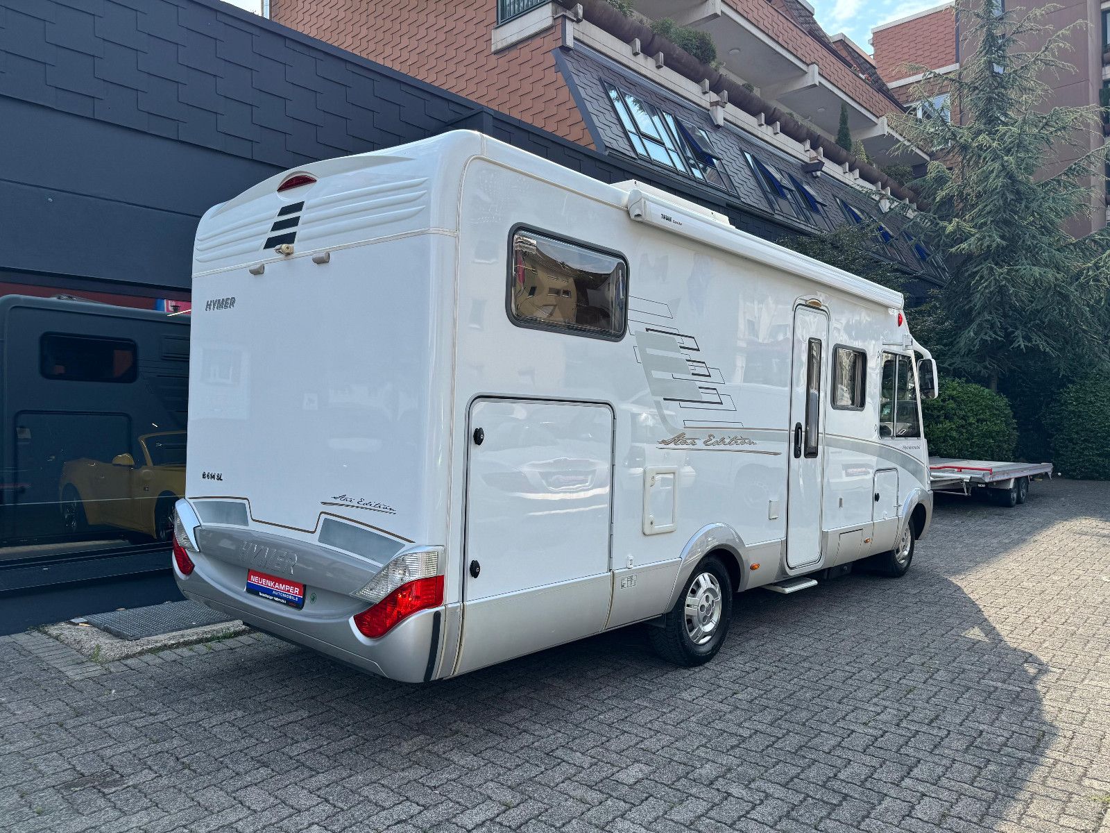 Fahrzeugabbildung HYMER / ERIBA / HYMERCAR B-Klasse SL 614 Star Edition 1. Hand