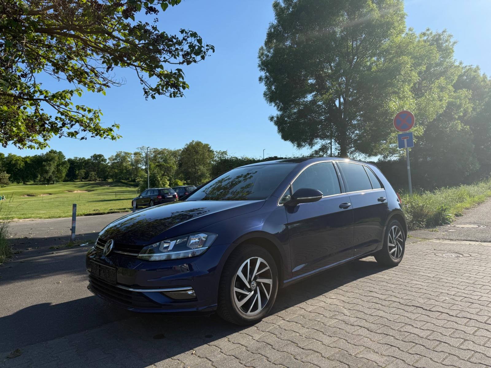 Volkswagen Golf VII 1.0 TSI Join PDC v+h*KLIMA*NAVI*SiHZ*WP