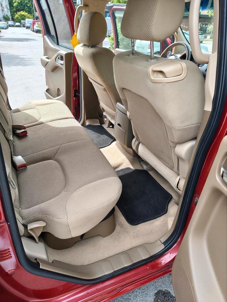 Nissan Frontier 2007 — photo 13
