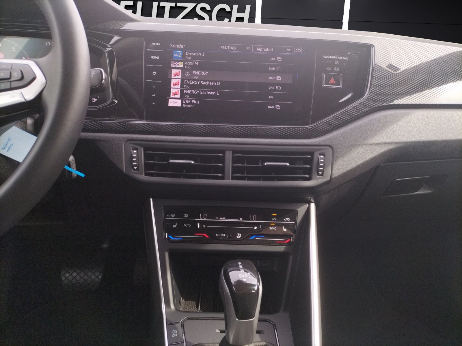 Fahrzeugabbildung Volkswagen Taigo TSI Life DSG LED Navi AID PDC SH LM