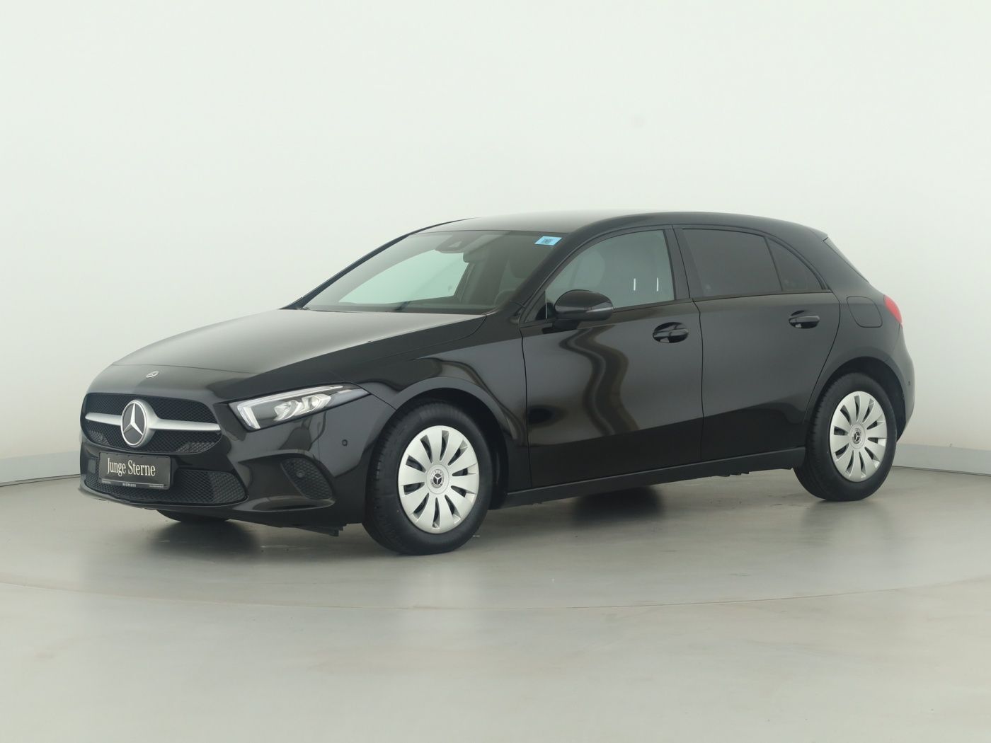 Mercedes-Benz A 180 d LED Parktronic Rückfahrkamera Navi SHZG foto 5