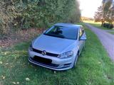 Volkswagen Golf VII mit Parkpilot  - : mit TÜV, mit
