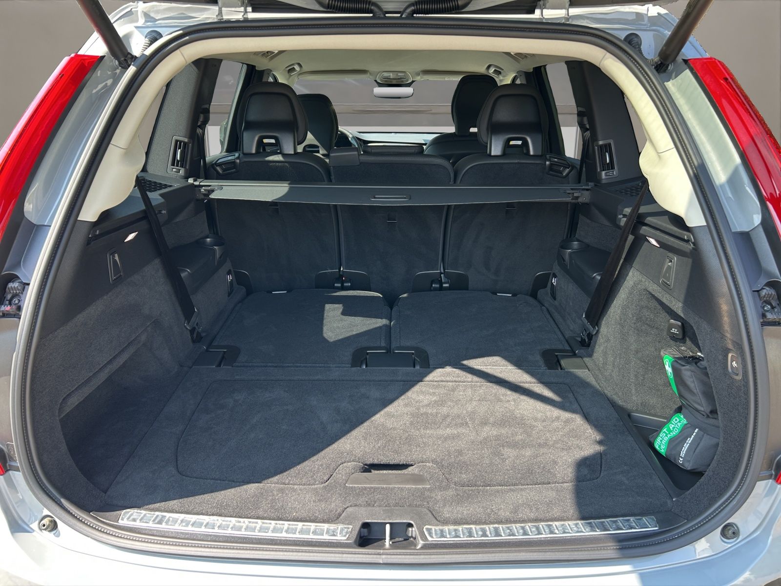 Volvo XC90 T8 AWD Core Recharge AHK 20LM LED NAVI foto 14