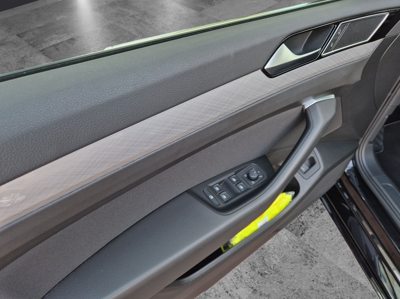 Fahrzeugabbildung Volkswagen Passat Variant TDI Business DSG Matrix Navi ACC