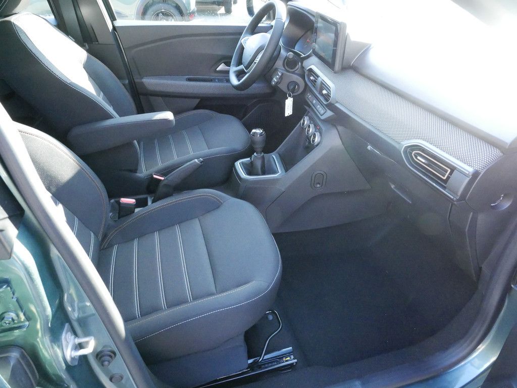 Fahrzeugabbildung Dacia Sandero Stepway Expression TCe 90