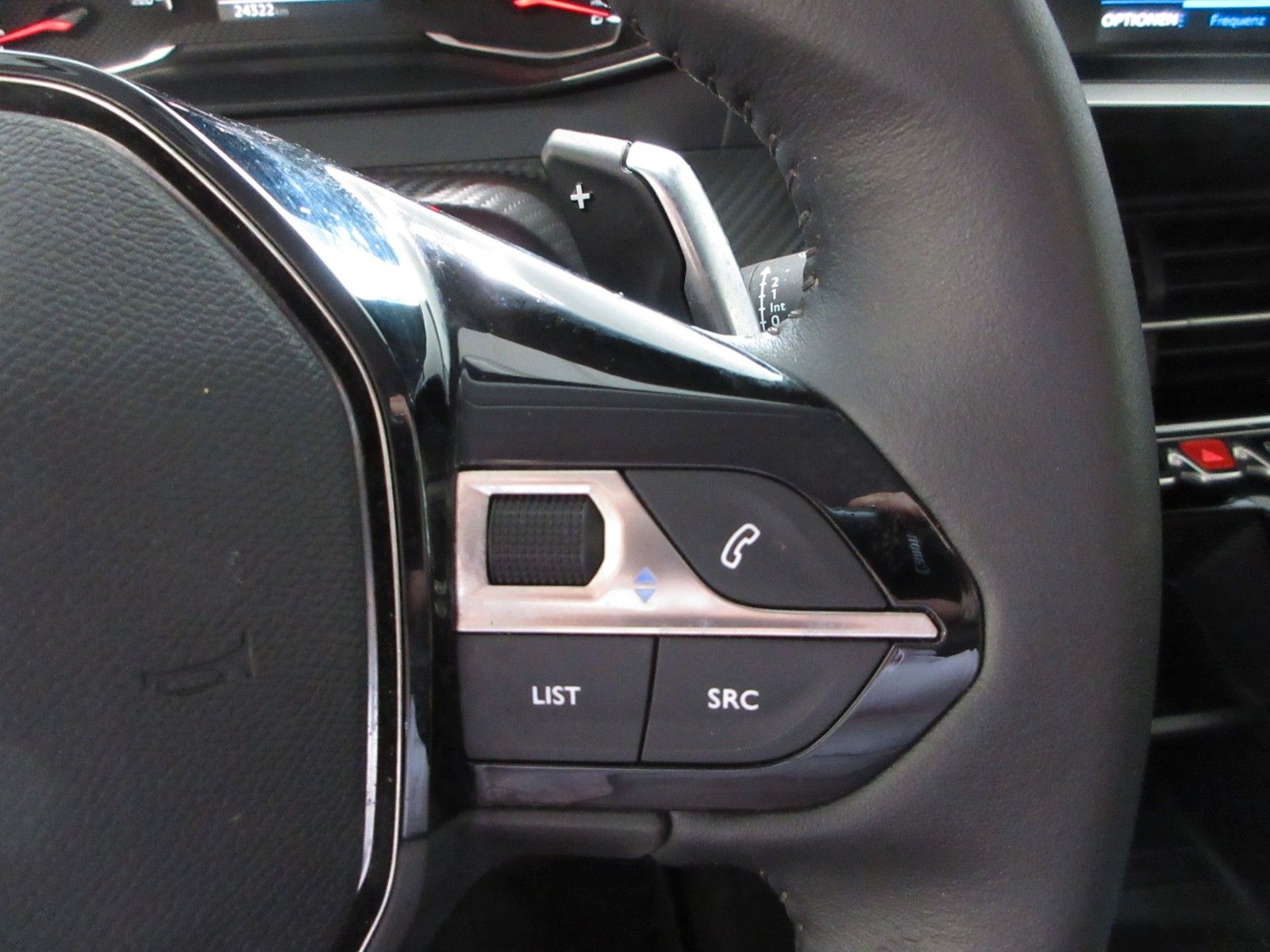 Fahrzeugabbildung Peugeot 208 Active Pack 1.2T LED/NAVI/PDC/TEMPOMAT
