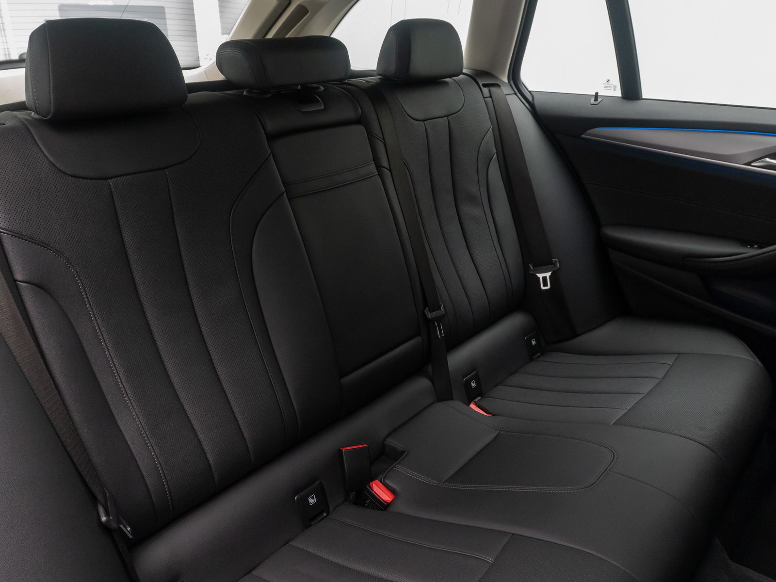 Fahrzeugabbildung BMW 530e xD ACC Laser HUD DAB Kamera 4xKlima Sport