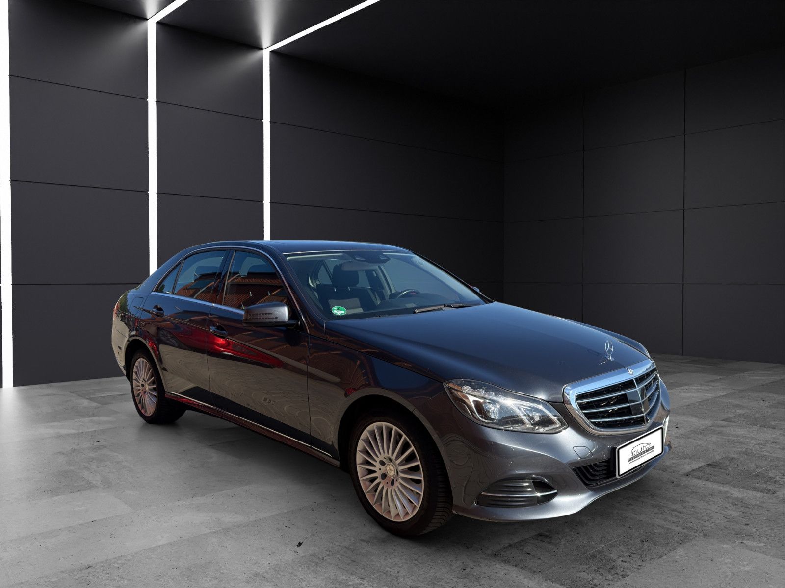Fahrzeugabbildung Mercedes-Benz E 350 Limousine/2.Hand/Scheckheft/Top/360gKamer