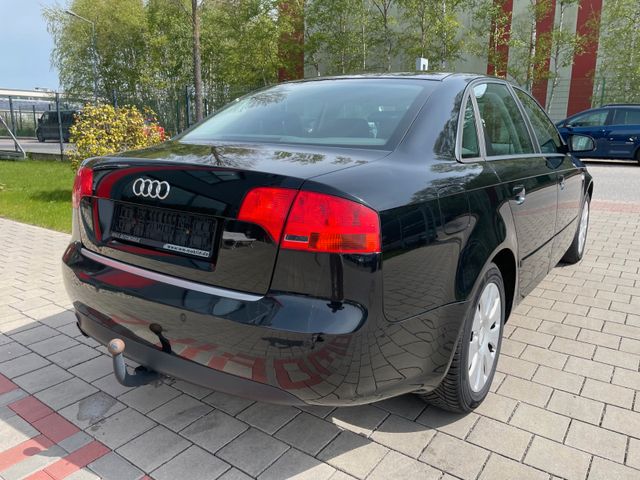 Fahrzeugabbildung Audi A4 Lim. 2.0