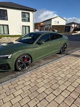 Audi A5 40 TFSI S tr quattro Sportback S line S line - Audi A5: Grün