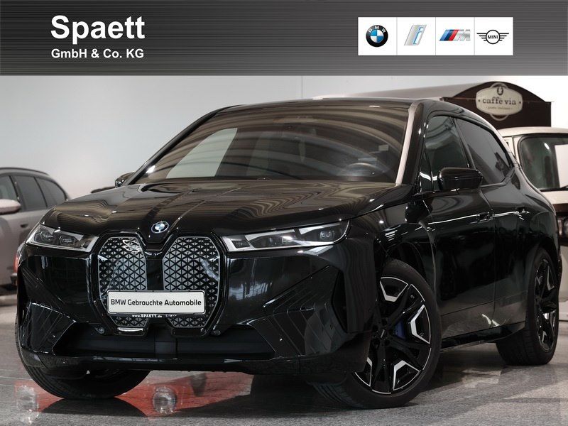 BMW iX xDrive50 Sportpaket DrivAssProf. AHK LAser 36