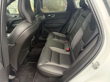 Volvo XC60 - 12