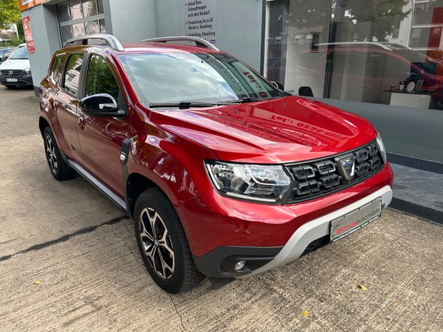 Fahrzeugabbildung Dacia Duster II Celebration+CarPlay+Navi+AllwLM+Kamera