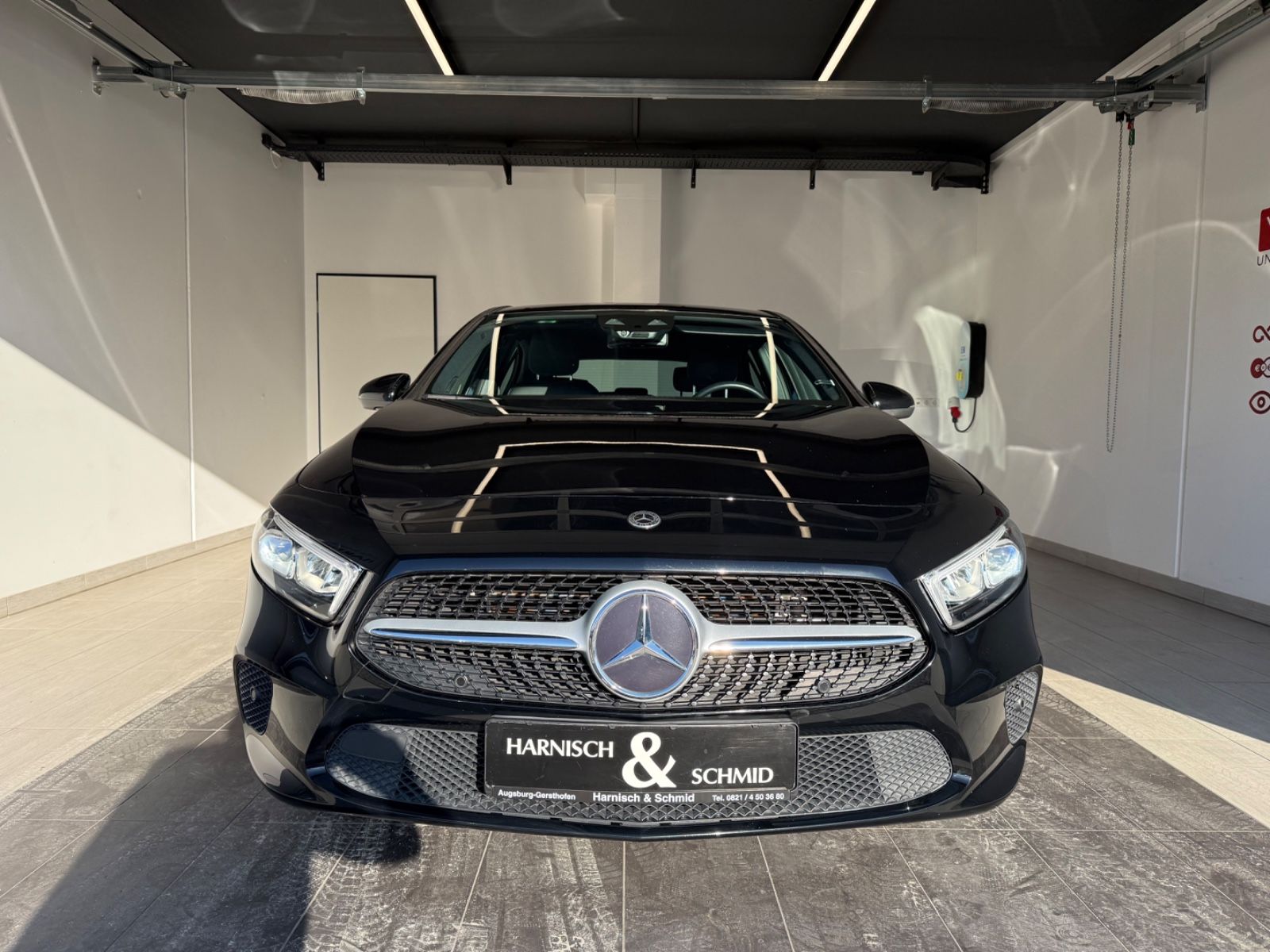 Fahrzeugabbildung Mercedes-Benz A 250 e Progressive DAB Licht- u. Sicht-Paket