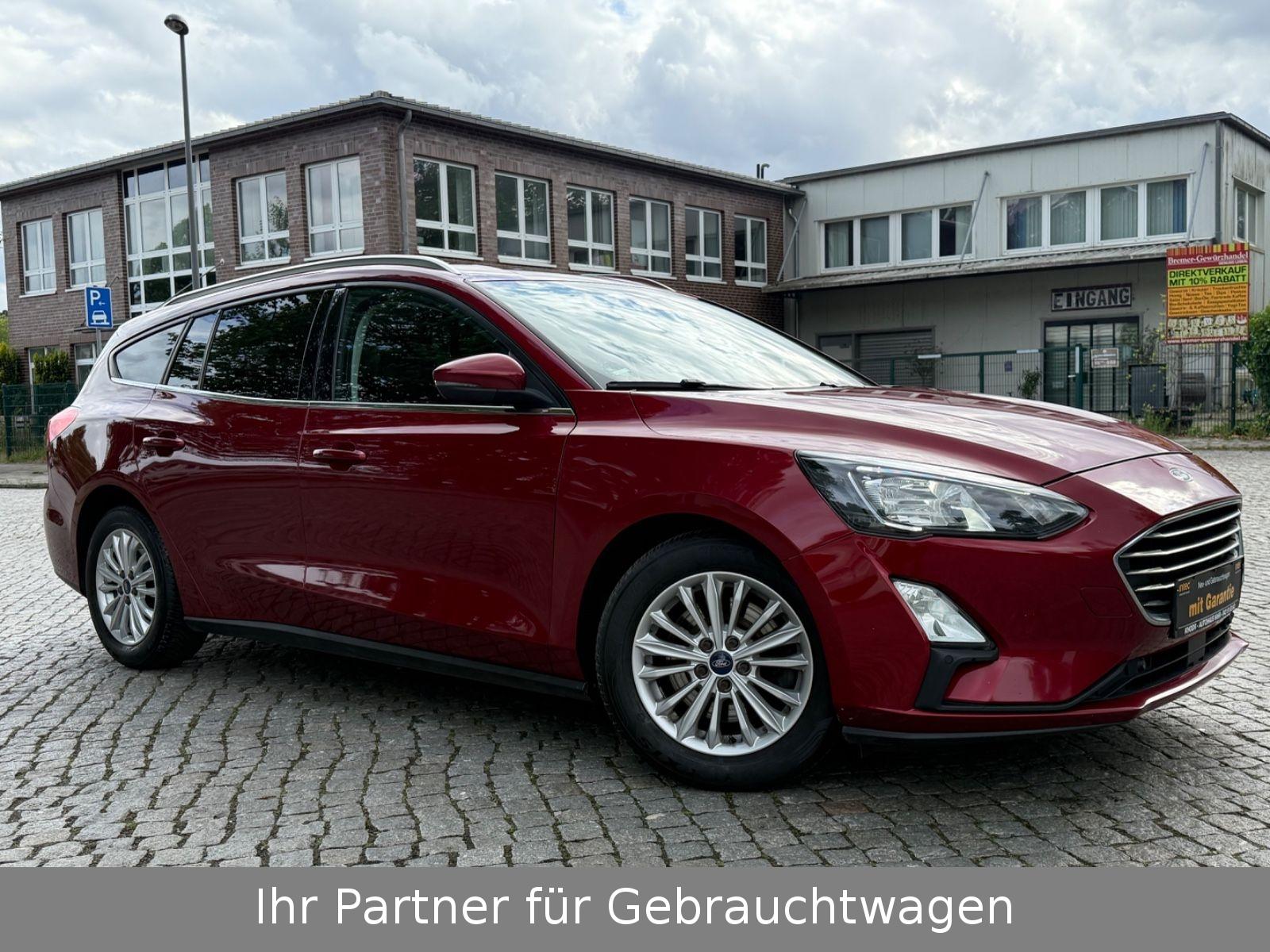 Ford Focus Turnier Titanium 1HD Autm. LED Head-Up ACC