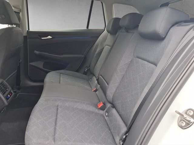 Fahrzeugabbildung Volkswagen Golf VIII Variant TSI Life LED Navi Climatronic