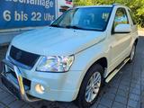 Suzuki Grand Vitara 1.6 Black and White*TÜV/AU NEU - weiße Suzuki Grand Vitara
