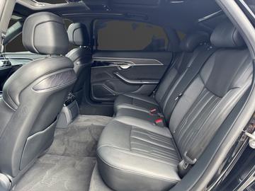 2021 AUDI A8 — миниатюра 18