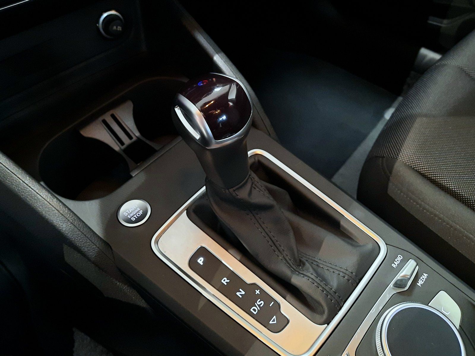 Fahrzeugabbildung Audi Q2 35 TFSI advanced S-tronic *AHK*Cam*LED*Sitzhz