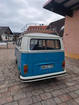 Volkswagen VW T2b mit Doppel-Schiebetür - Volkswagen T2: T2b