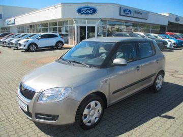 Skoda Fabia Ambiente Klimaanlage + PDC