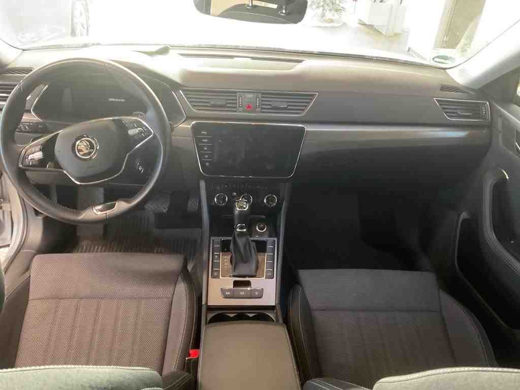 Fahrzeugabbildung SKODA Superb Combi TSI Style DSG Matrix AHK Navi AID b