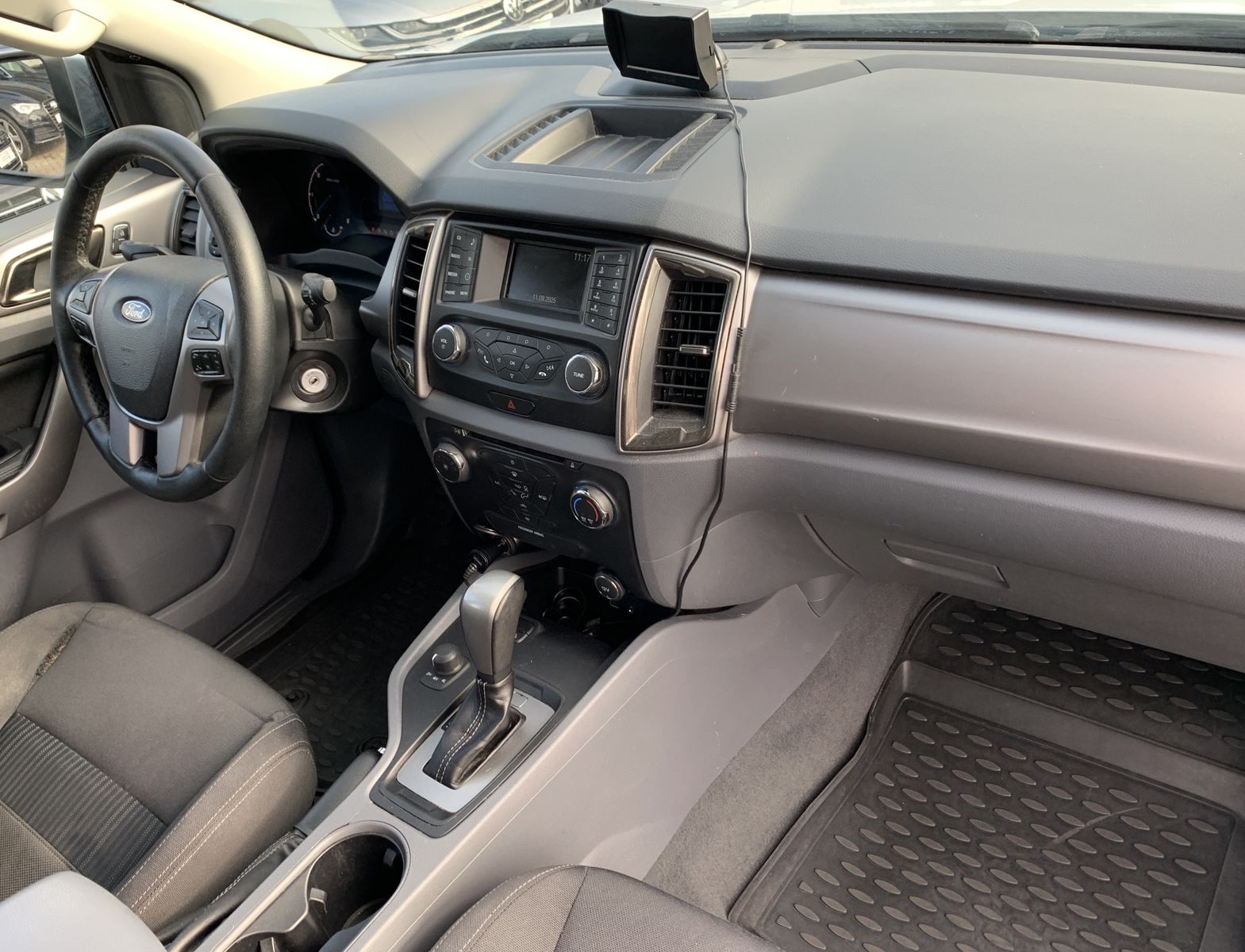 Fahrzeugabbildung Ford Ranger 2.2 TDCi*XLT*Doppelkabine*4x4*AHK*Navi*