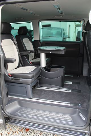 Volkswagen T6.1 Multivan Highline DSG 4Motion DCC Standhzg