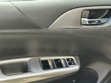 Subaru Impreza - 12