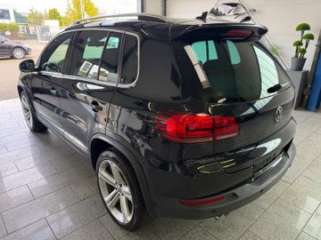 Volkswagen Tiguan - 9
