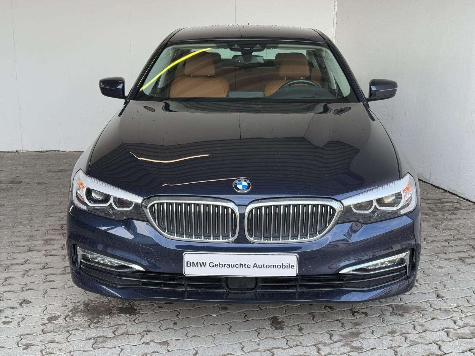 BMW 530iA xDrive Lim. Luxury Line Navi.HUD.RFK.Drive