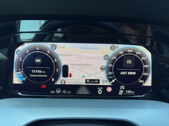 Fahrzeugabbildung Volkswagen Golf Variant 1.5 TSI Goal LED+360°Cam+ACC+AHK