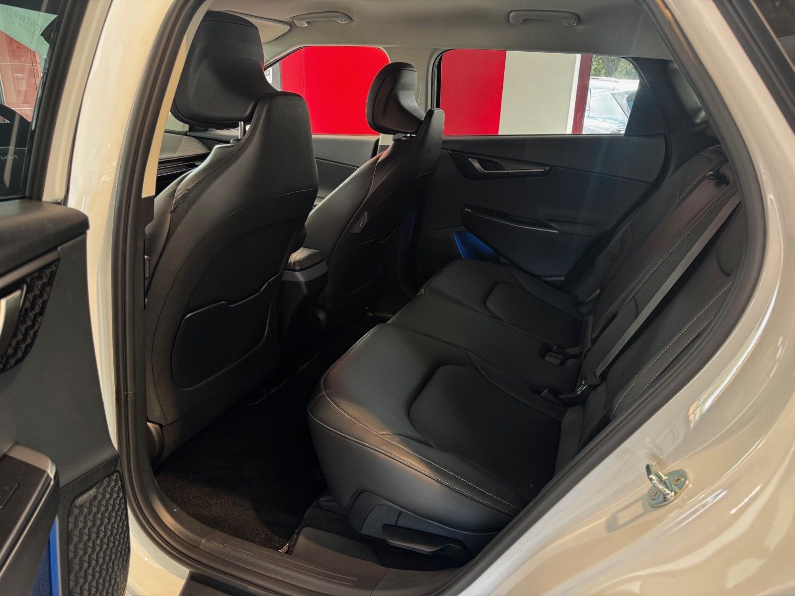 Fahrzeugabbildung Kia EV6 PE EARTH 84 RWD WP CO AS SD DR