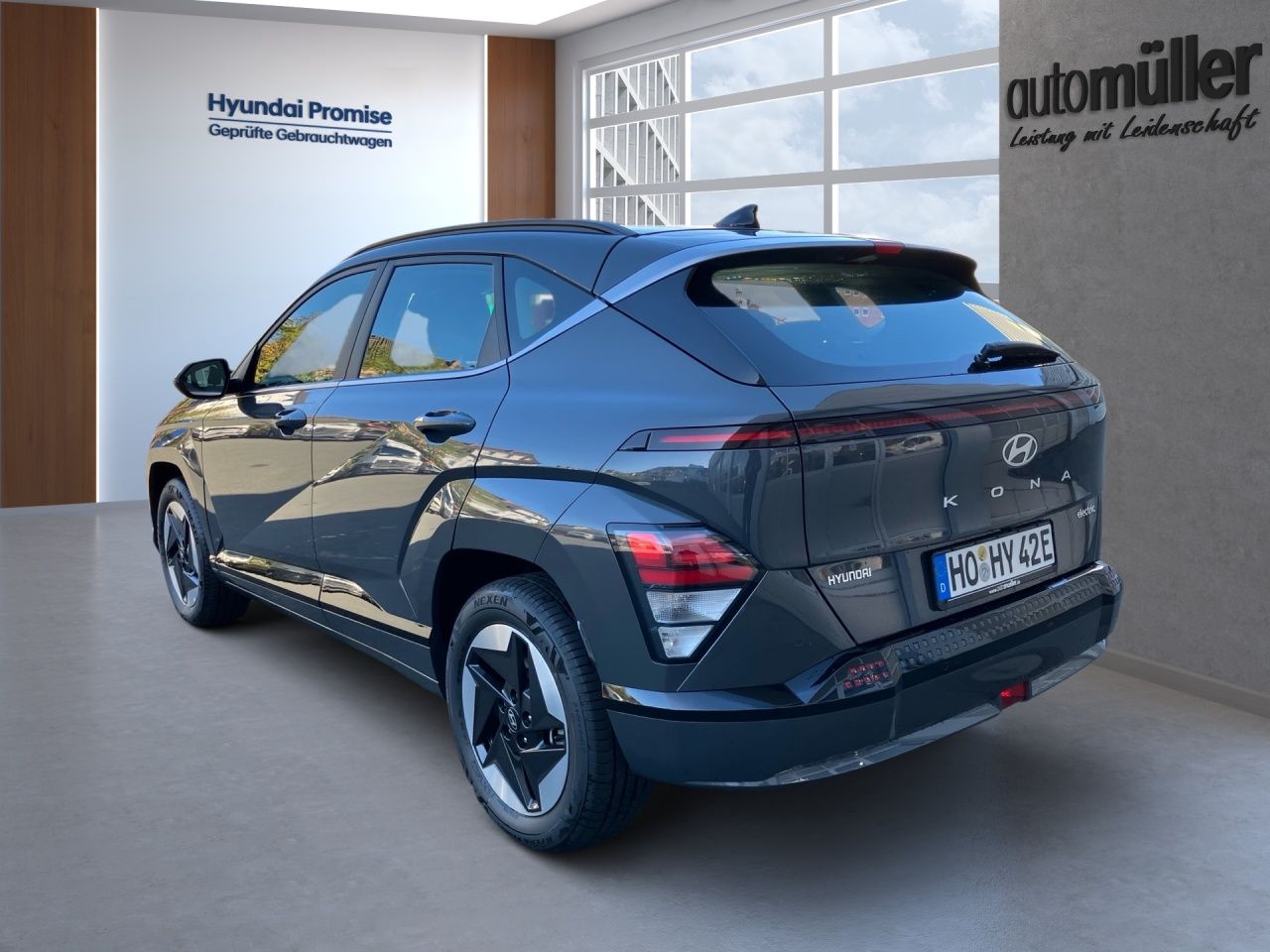 Fahrzeugabbildung Hyundai KONA ADVANTAGE ACC AUT Akustikglas Fernlichtass.