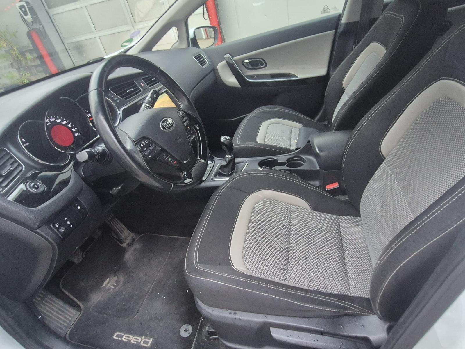 Kia cee'd 2014 — photo 5